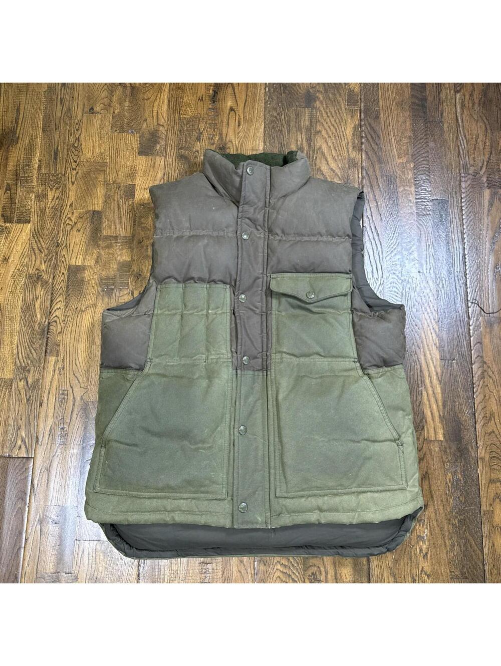 Filson Down Cruiser Vest Mens Medium Otter Green Waxed Cotton Goose Down EUC